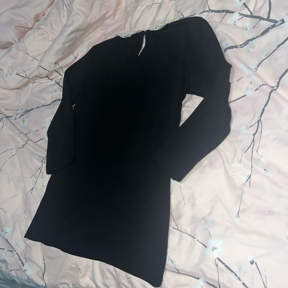 Crochet lace collar black blouse - Picture 3 of 3